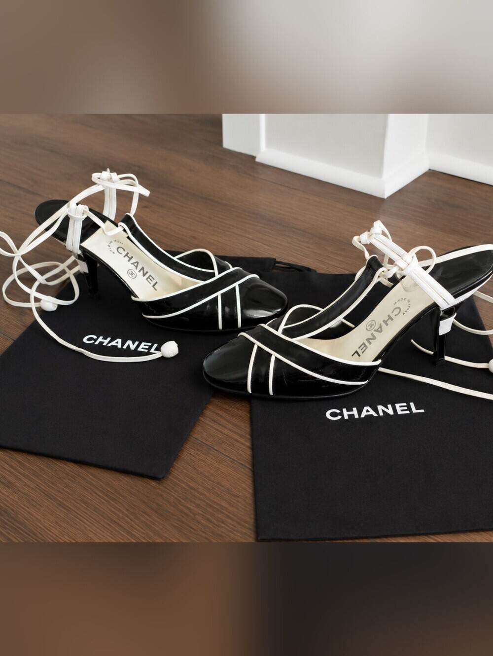 Chanel Black Patent & Ivory Lace-Up CC Sandals Heels EU 38 Made in Italy